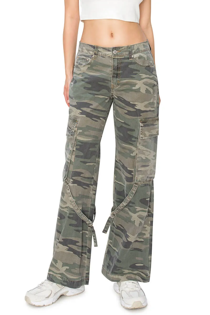 Flare Cargo Pants - Camouflage