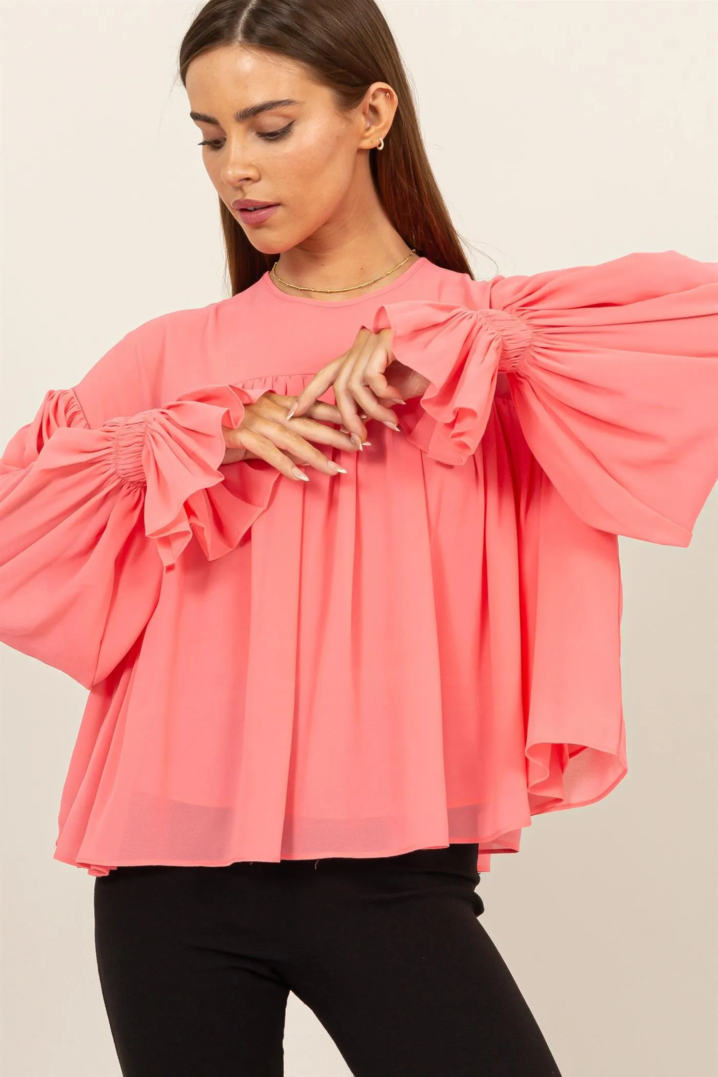 HF24F738-FLOWY BLOUSE WITH GATHERED CUFFS
