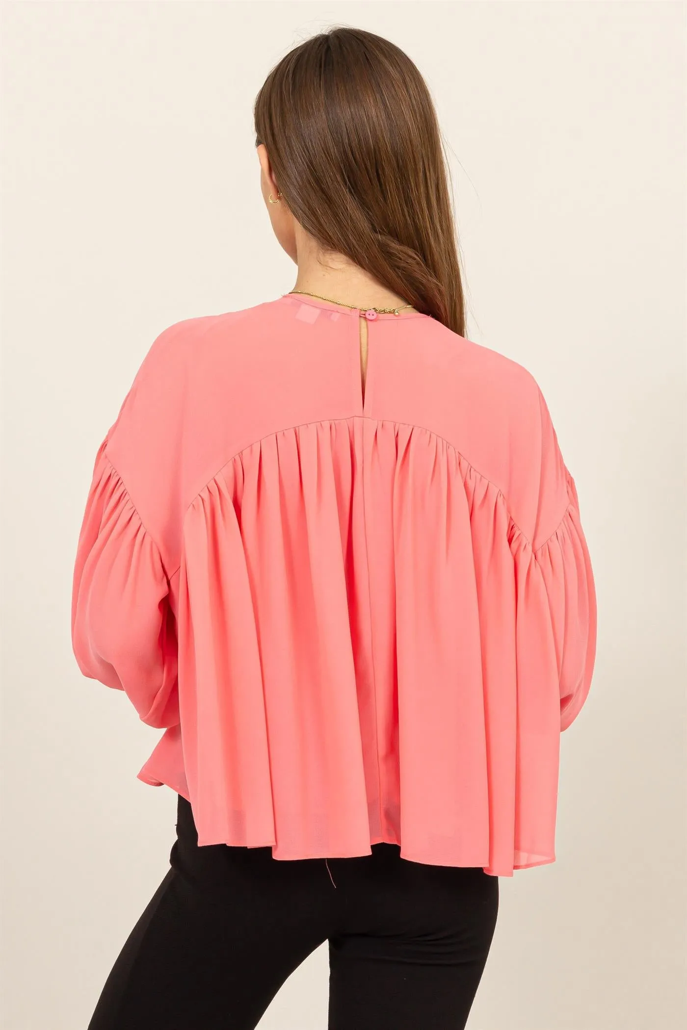 HF24F738-FLOWY BLOUSE WITH GATHERED CUFFS