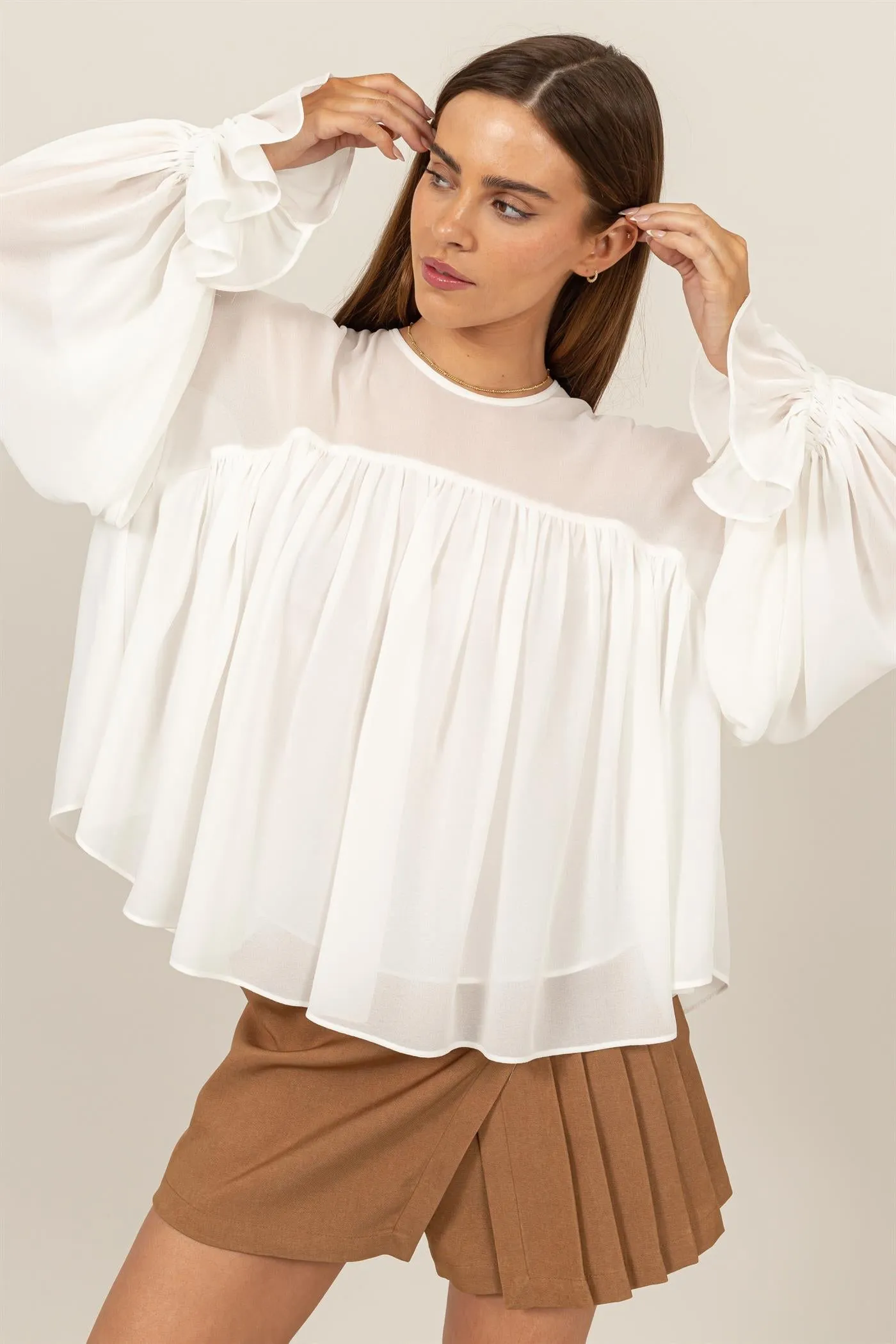 HF24F738-FLOWY BLOUSE WITH GATHERED CUFFS