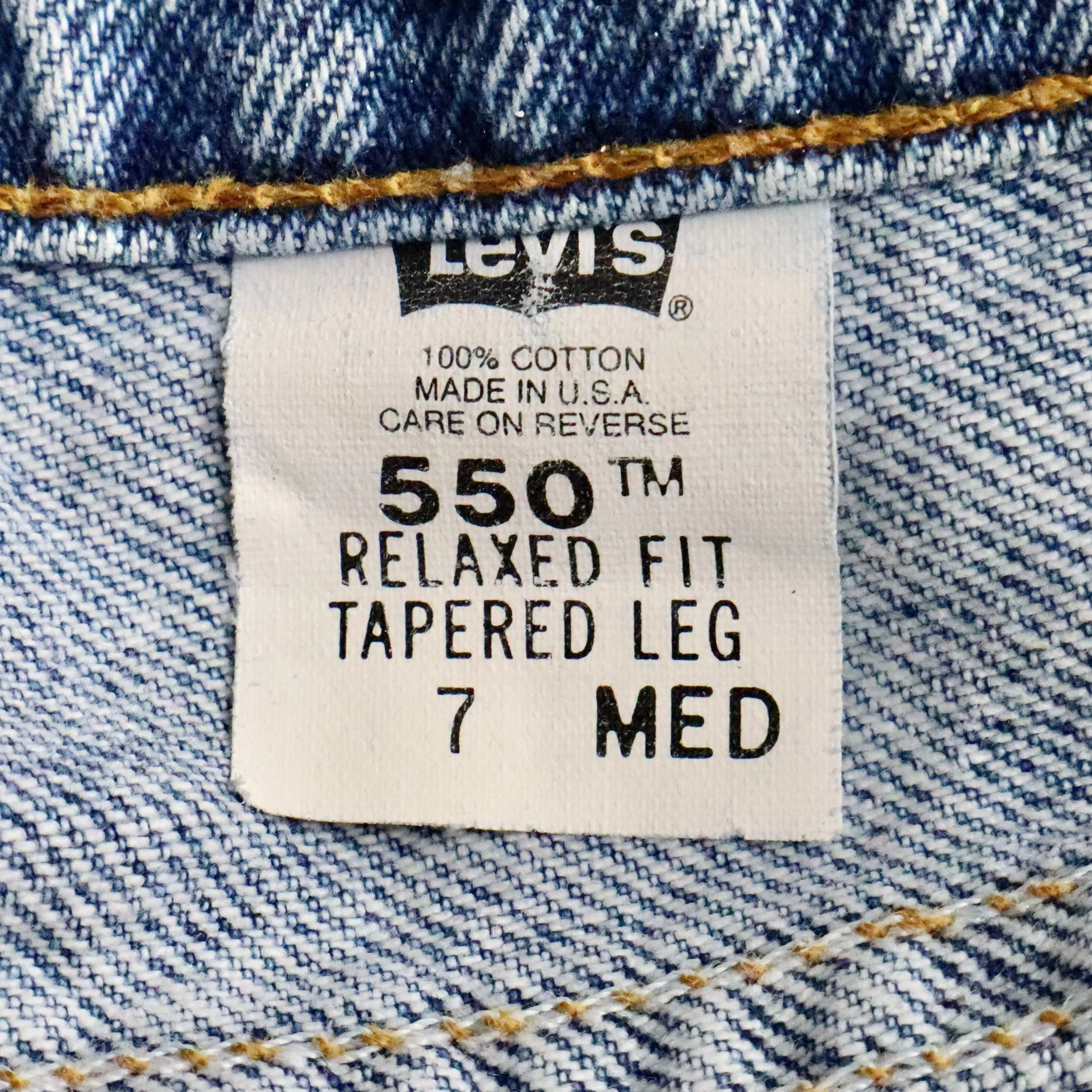 High Waisted Levi's Jeans (S-M) 