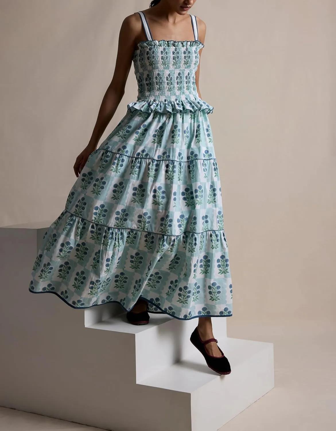 Women Floral Tie Shoulder Maxi Dress Sleeveless Square Neck Smocked Long Dress Boho Flowy Beach Sundress